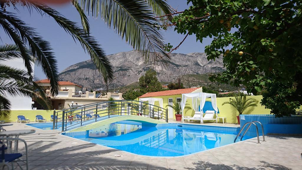 Hotel Mando Marathókampos Екстериор снимка