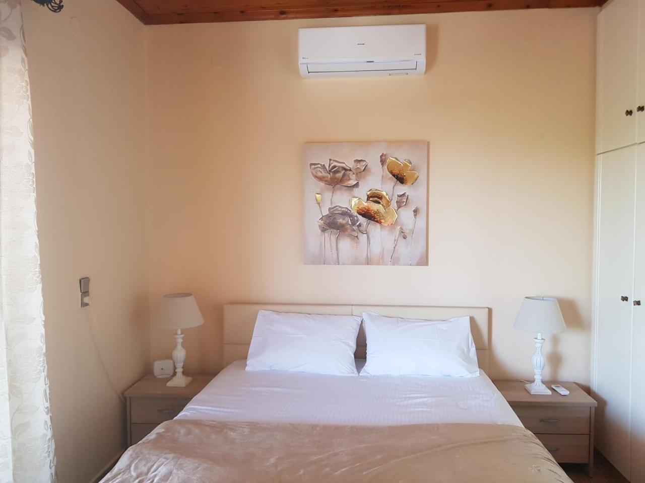 Hotel Mando Marathókampos Екстериор снимка